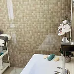Appartamento Boutique By The Sea *