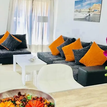 Boutique By The Sea Apartamento *