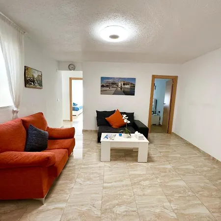 Apartment Boutique By The Sea *