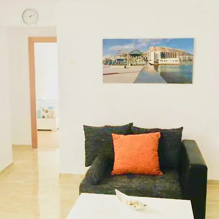 Boutique By The Sea Apartment