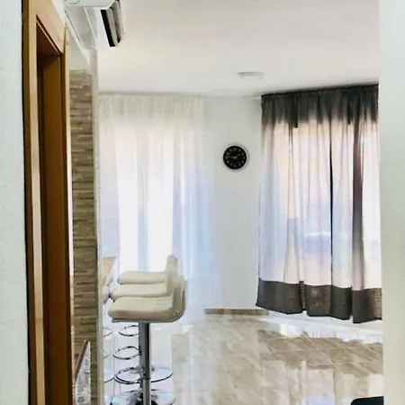 Apartment Boutique By The Sea
